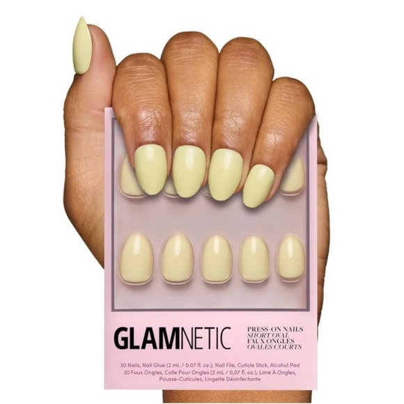 Glamnetic Pastel Yellow Short Oval Press On Nails - Picture 1 of 7
